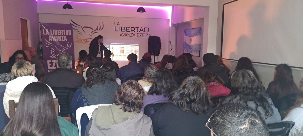 Nicolas Lemos (@nicolaslemosar) on Twitter photo Jornada de capacitación para fiscales a cargo de la Concejal y Dir. Distrital de <a href="/efdap_/">EFDAP</a> <a href="/dimarybag/">Dra. Diana Baez</a>
Seguimos sumando y trabajando para que nuestros fiscales lleguen formados y preparados a la que será la madre de las batallas.
#kirchnerismoolibertad
<a href="/3era_seccion/">La Libertad Avanza 3ra sección</a> <a href="/sebapareja/">sebastianpareja_</a> Jornada de capacitación para fiscales a cargo de la Concejal y Dir. Distrital de <a href="/efdap_/">EFDAP</a> <a href="/dimarybag/">Dra. Diana Baez</a>
Seguimos sumando y trabajando para que nuestros fiscales lleguen formados y preparados a la que será la madre de las batallas.
#kirchnerismoolibertad
<a href="/3era_seccion/">La Libertad Avanza 3ra sección</a> <a href="/sebapareja/">sebastianpareja_</a>