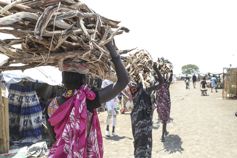 UN Peacekeeping (@unpeacekeeping) on Twitter photo In April this year, <a href="/unmissmedia/">UNMISS</a> helped set up a task force to #EndRapeInWar in Jonglei, #SouthSudan 🇸🇸.
Tensions in the area are putting more women & girls at risk of conflict-related sexual violence.
<a href="/UN/">United Nations</a> Peacekeeping is committed to protecting civilians. <a href="/endrapeinwar/">UN Against Sexual Violence in Conflict</a> In April this year, <a href="/unmissmedia/">UNMISS</a> helped set up a task force to #EndRapeInWar in Jonglei, #SouthSudan 🇸🇸.
Tensions in the area are putting more women & girls at risk of conflict-related sexual violence.
<a href="/UN/">United Nations</a> Peacekeeping is committed to protecting civilians. <a href="/endrapeinwar/">UN Against Sexual Violence in Conflict</a>