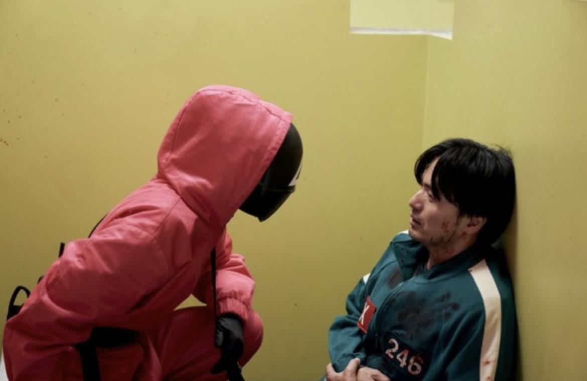 CandyCaler's tweet image. These 5 years with the Squid Game fandom have been unforgettable.

No Netflix show hit me like this one did.

Thank you Hwang Dong-hyuk for this amazing masterpiece 🛐

Cheers to the community that kept it alive ✊🏻

#SquidGame #오징어게임