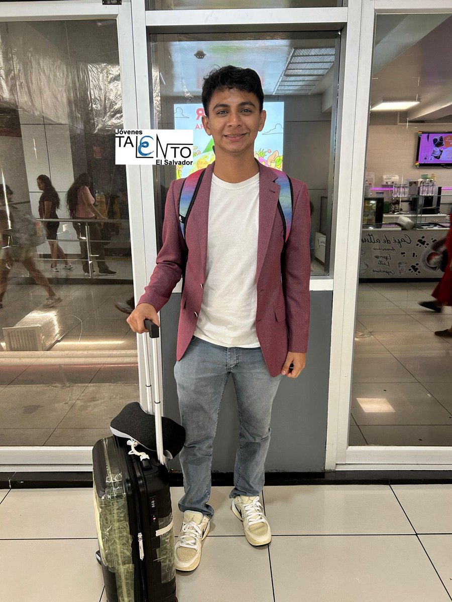 PJOVENESTALENTO's tweet image. 🛫🌍 ¡Nuestros estudiantes olímpicos ya llegaron a Dubái!
Con orgullo compartimos que la delegación salvadoreña ya se encuentra en Dubái, Emiratos Árabes Unidos, listos para representar al país en la 57.ª Olimpiada Internacional de Química .
¡Éxito queridos jóvenes Talento!