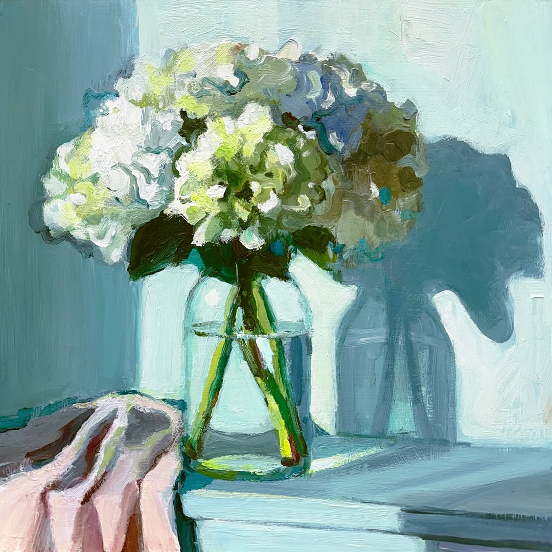 RClaremont's tweet image. 💡There’s something deeply satisfying about the way hydrangeas hold the light — layered, rounded, cloud-like but grounded.
Every petal is a chance to shift hue, every shadow its own small decision. They’re a painter’s puzzle I never get tired of.
“Between Blue and Green”, 35X45cm
