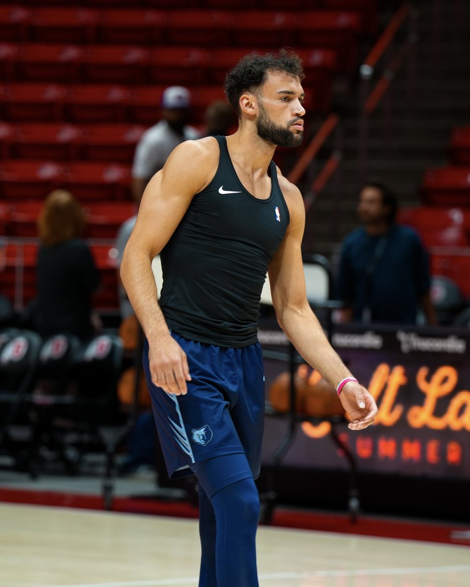 MemphisHustle's tweet photo. Ready for game 1 💪😮‍💨

Summer League presented by @GrizzBank https://t.co/NUocEfmgbb
