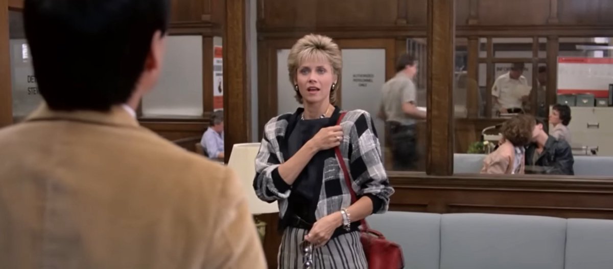 DailyFBDO's tweet photo. Day 351:

Shots where action was happening far away/in the background 

#ferrisbueller #fbdo #Cinematography #johnhughes #80s #1980s https://t.co/fa193Gulng
