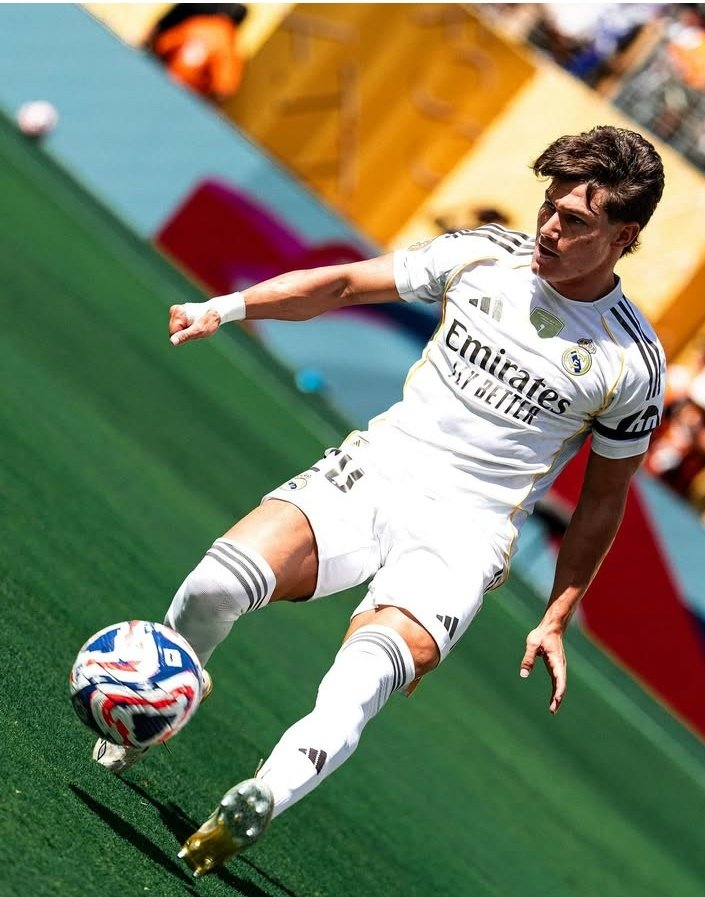 Que gran mundial de Clubs se está marcando Fran García,hoy MVP
Vamooooos