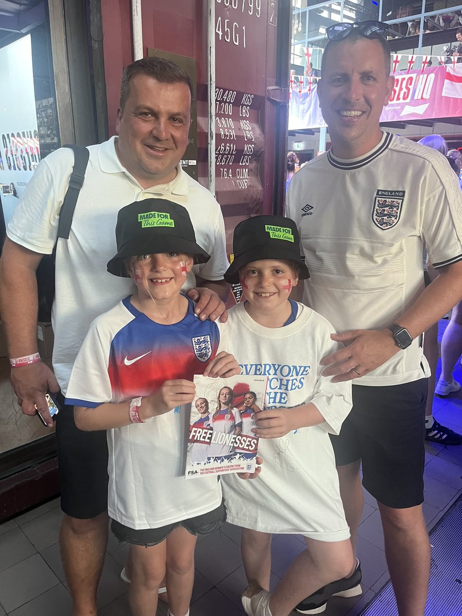 We LOVED meeting these two little super fans and their Dads both at Bürkliplatz and <a href="/Lionesses/">Lionesses</a> HQ.

They were at their first tournament abroad 🏴󠁧󠁢󠁥󠁮󠁧󠁿