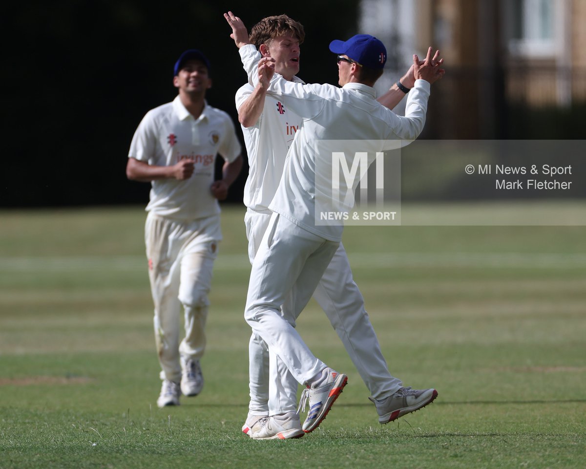 Behind the Goal (@markfletcher50) on Twitter photo Honours even <a href="/CricketMarton/">Marton Cricket Club 💙</a> today after <a href="/NYSDCricket/">Official NYSDCricket</a> league leaders <a href="/richmondshirecc/">Richmondshire CC</a> are held to a draw by second placed Marton who remain three points off the pace. (Pics: © MI News) Honours even <a href="/CricketMarton/">Marton Cricket Club 💙</a> today after <a href="/NYSDCricket/">Official NYSDCricket</a> league leaders <a href="/richmondshirecc/">Richmondshire CC</a> are held to a draw by second placed Marton who remain three points off the pace. (Pics: © MI News)