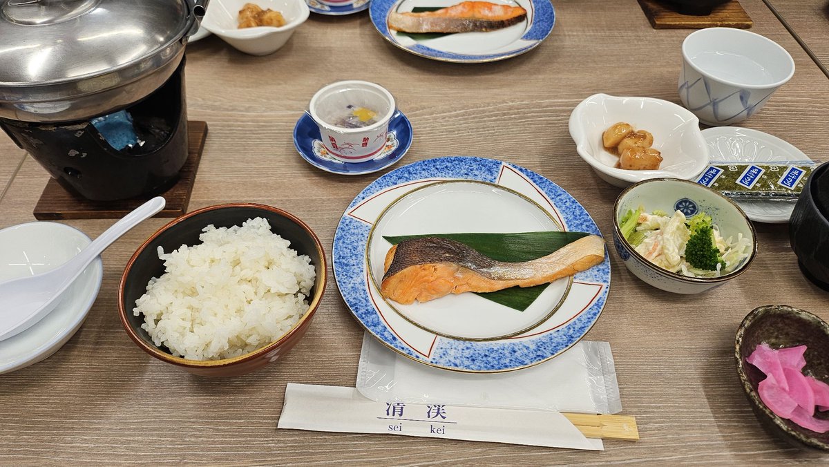 おはようございます！！☀️*ﾟ
2日目です！

昨日は分奏メインでしたが今日は合奏！
今日も頑張りましょう-`💪