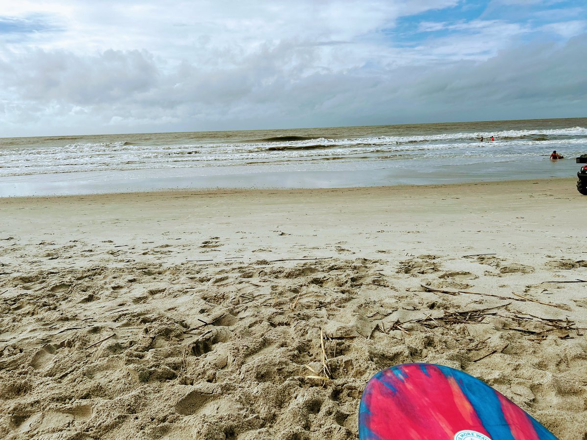 D_Frezza's tweet image. Chantel provides some fun this morning.  Get out there while you can if you’re local 
#Swell #TropicalStormChantal