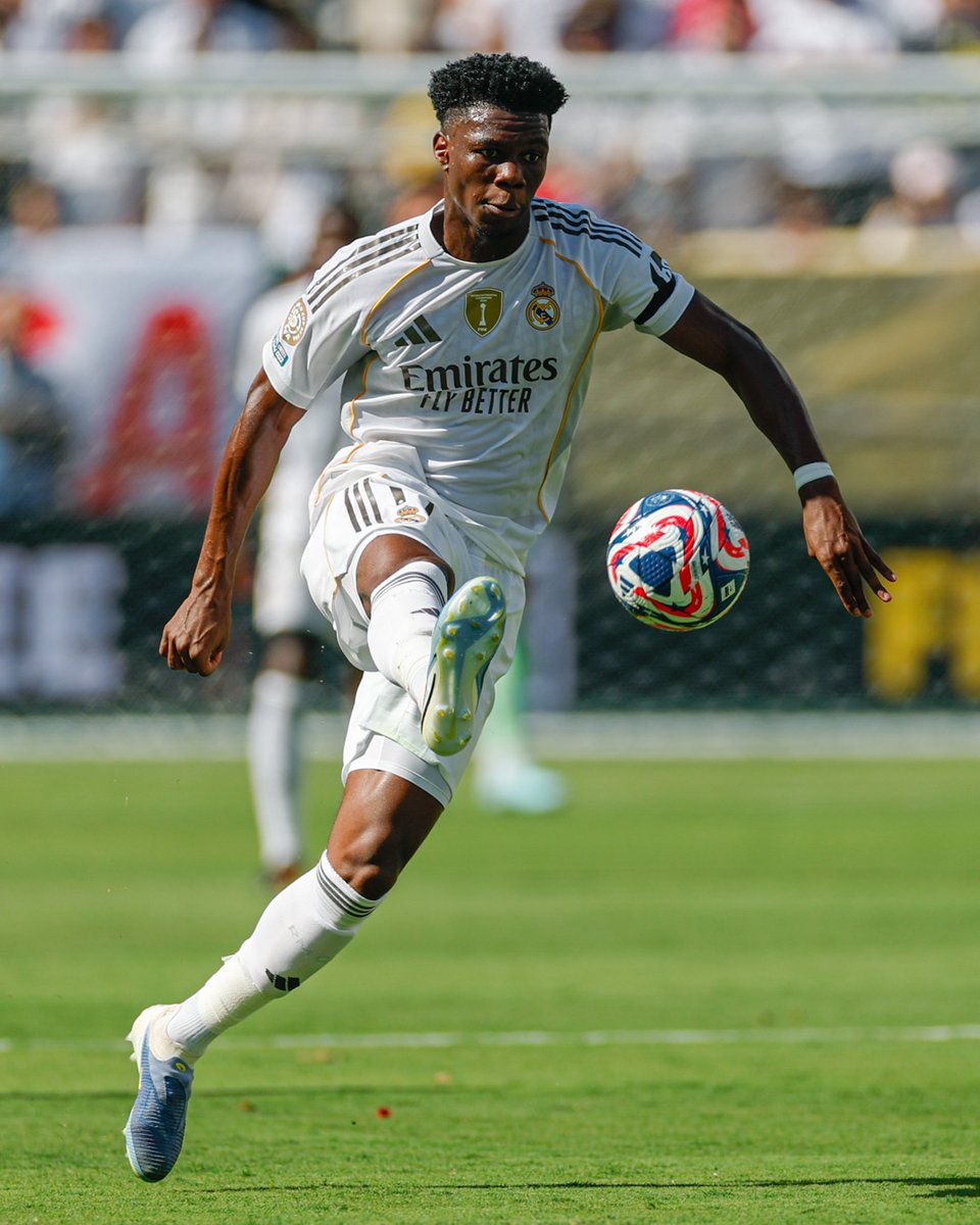 🚨 Xabi Alonso: "Our system today was defined by Aurélien Tchouaméni.

We let him analyze what's needed and decide where he needs to be.

In some sequences, he played high, and in others, he dropped low in a back 5.

He did it really, really well."