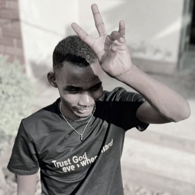 KTukwatse's tweet photo. #NewProfilePic https://t.co/1kUq2F7e8G