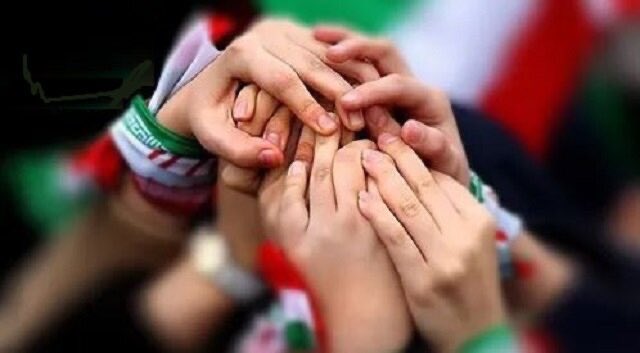 vaezemousavi's tweet image. در شرایط خطیر کنونی ، هر اقدام و رفتار و حرکتی که باعث لطمه به وحدت ملی شود ، دانسته یا ندانسته ، بازی در زمین رژیم صهیونیستی و آمریکاست و خیانت به نظام و انقلاب
#وحدت_ملی رمز پیروزی
#استعفای_رئیس_جمهور
#عدم_کفایت_سیاسی