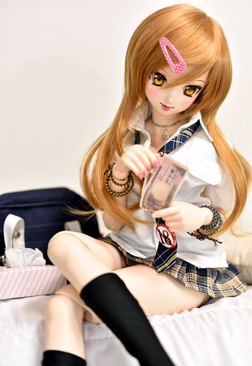 AI君による忖度なしの3年B組総選挙で、理外のワーストだったショーコさん💦
「お高いイメージで推せない」「なんか遊んでそう」とか散々な評価を頂いてしまいました…
なんでや！バイト代（意味深）嬉しそうに数えるいじらしい子なのに！（白々しい