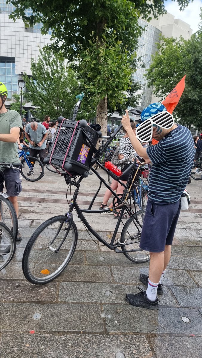 Doudou «en» Tall bike tweet media