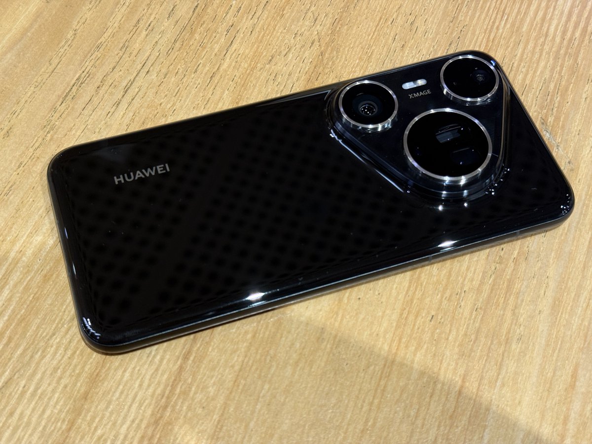 回収した。これがHuawei Pura80 Ultra
