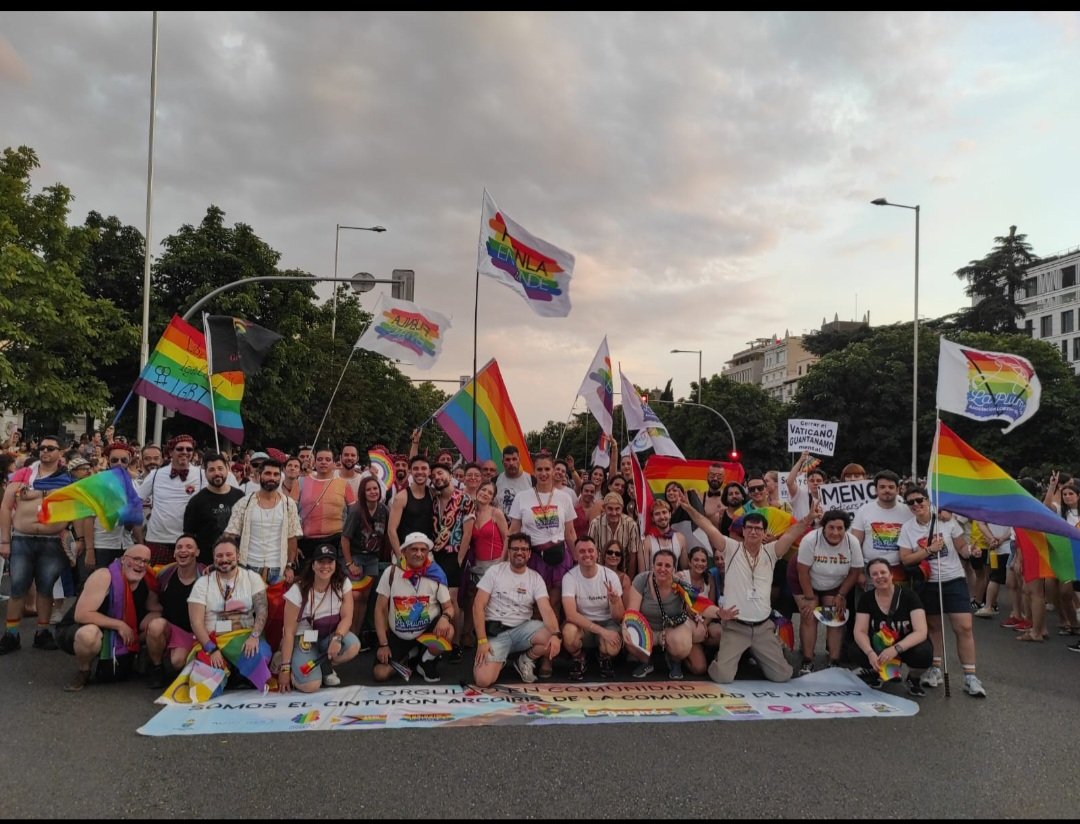 GpLuis (@gplu25) on Twitter photo Un año mas el activismo de pueblos y ciudades de la Comunidad de Madrid y sus Asociaciones, desfiló en el #Orgullo2025 bajo el eslogan "Somos el cinturón arco iris de la Comunidad de Madrid" <a href="/EnComunidadLGBT/">Orgullo en Comunidad 🏳️🌈</a> Un año mas el activismo de pueblos y ciudades de la Comunidad de Madrid y sus Asociaciones, desfiló en el #Orgullo2025 bajo el eslogan "Somos el cinturón arco iris de la Comunidad de Madrid" <a href="/EnComunidadLGBT/">Orgullo en Comunidad 🏳️🌈</a>