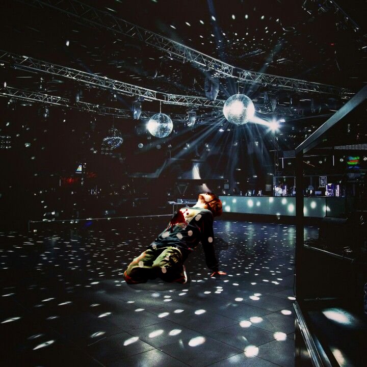 #ANUNCIO: Com 12 faixas, Jimin anuncia diretamente do #PCAmwr seu terceiro álbum de estúdio "Bleeding On The Dancefloor"!!!

— O disco vai estar disponível dia 28 de agosto.