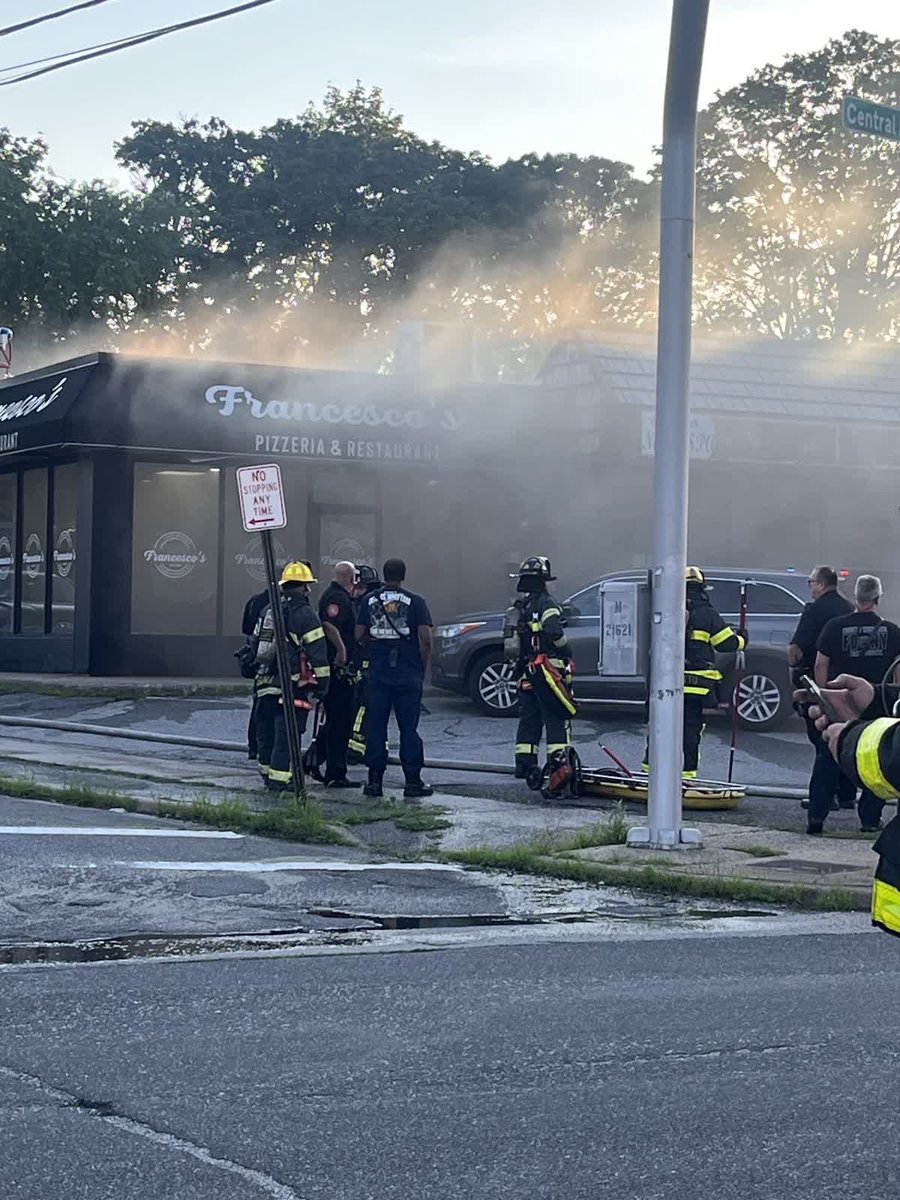 #workingfire #longisland #ny #plainviewny
📸:NotMine