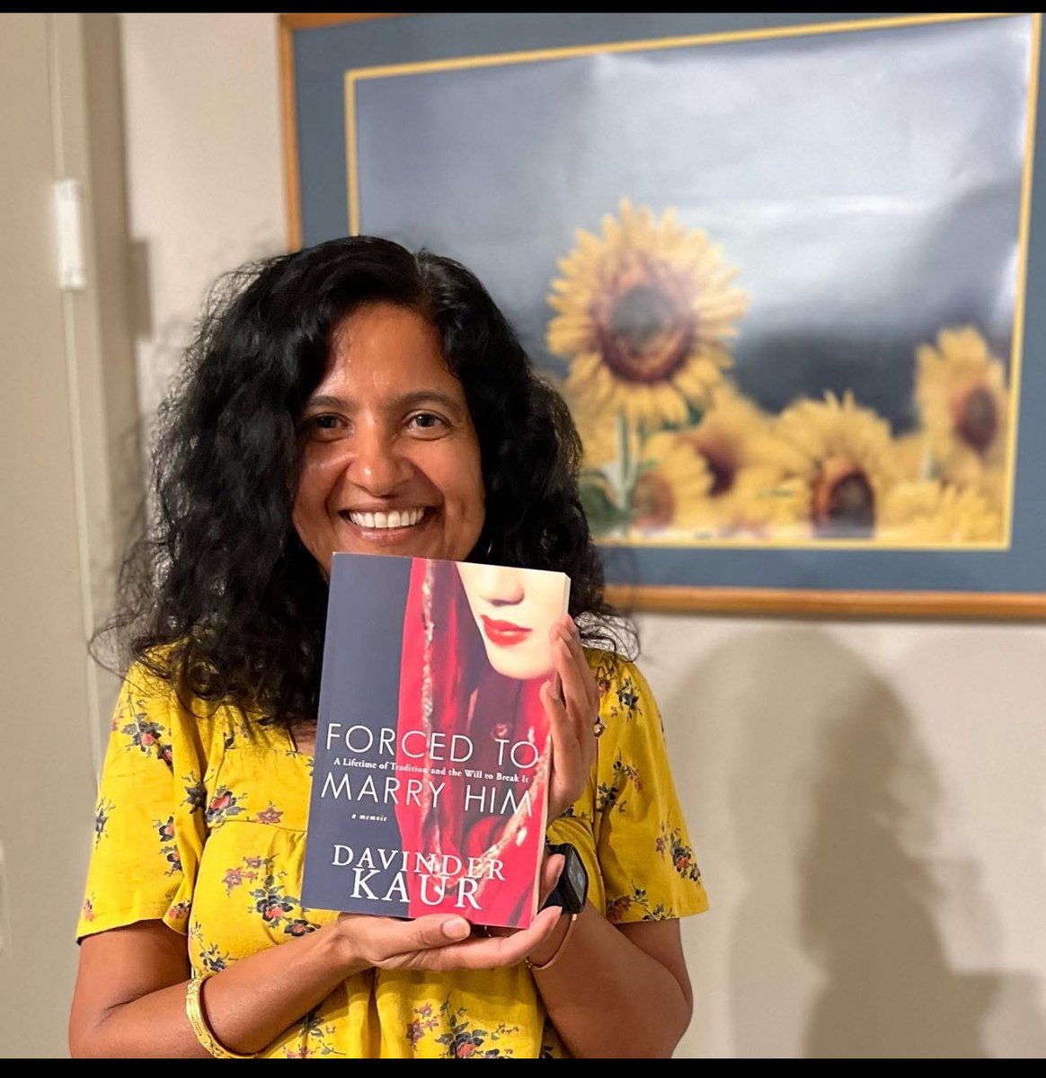 SikhLens's tweet image. At 14, Davinder Kaur was forced into marriage. Her memoir Forced to Marry Him is a story of survival and strength.
We’re featuring her story at the Sikhlens Film Festival (Nov 21–23, Frida Cinema, CA). Courage like this deserves to be heard.📖💛
#ForcedToMarryHim #Sikhlens…