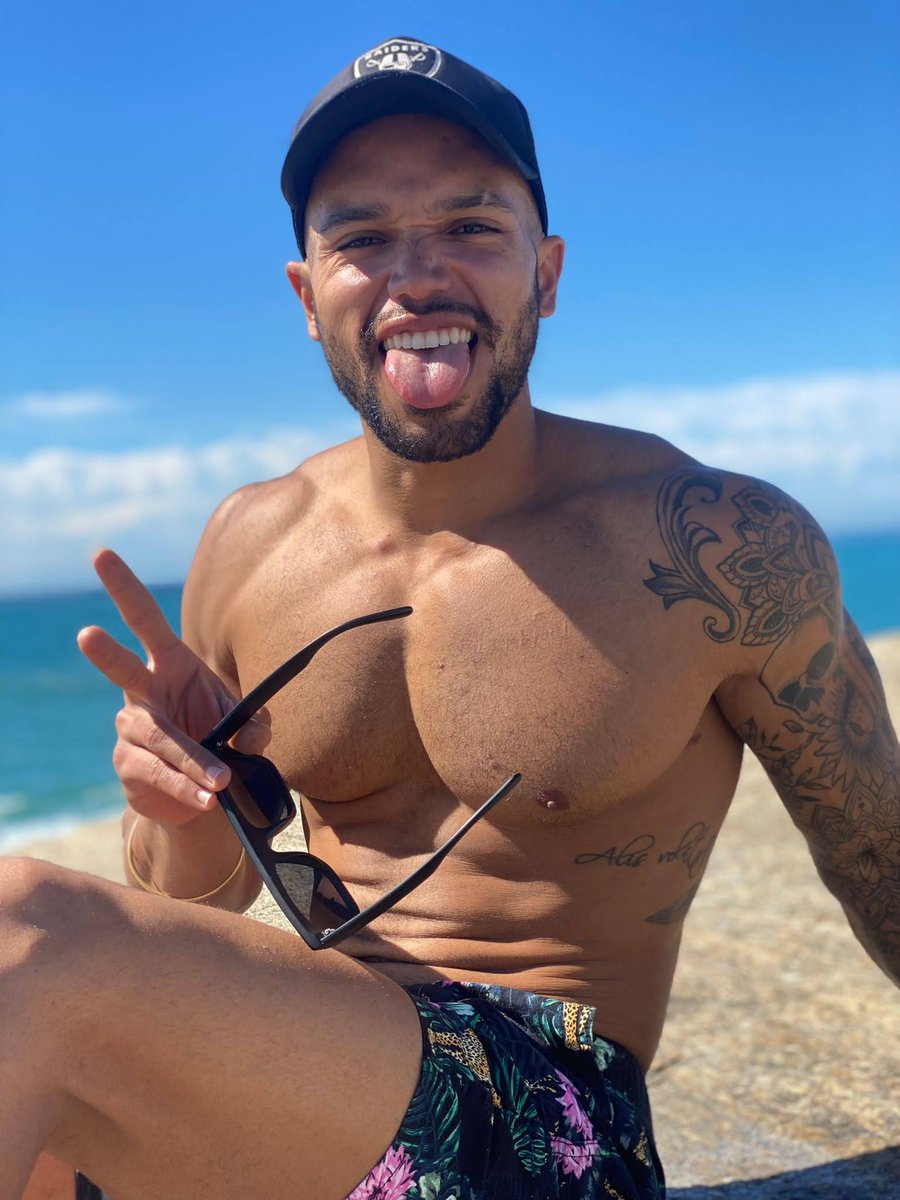 rochaseverrton's tweet image. Dia de sol #arpoador.