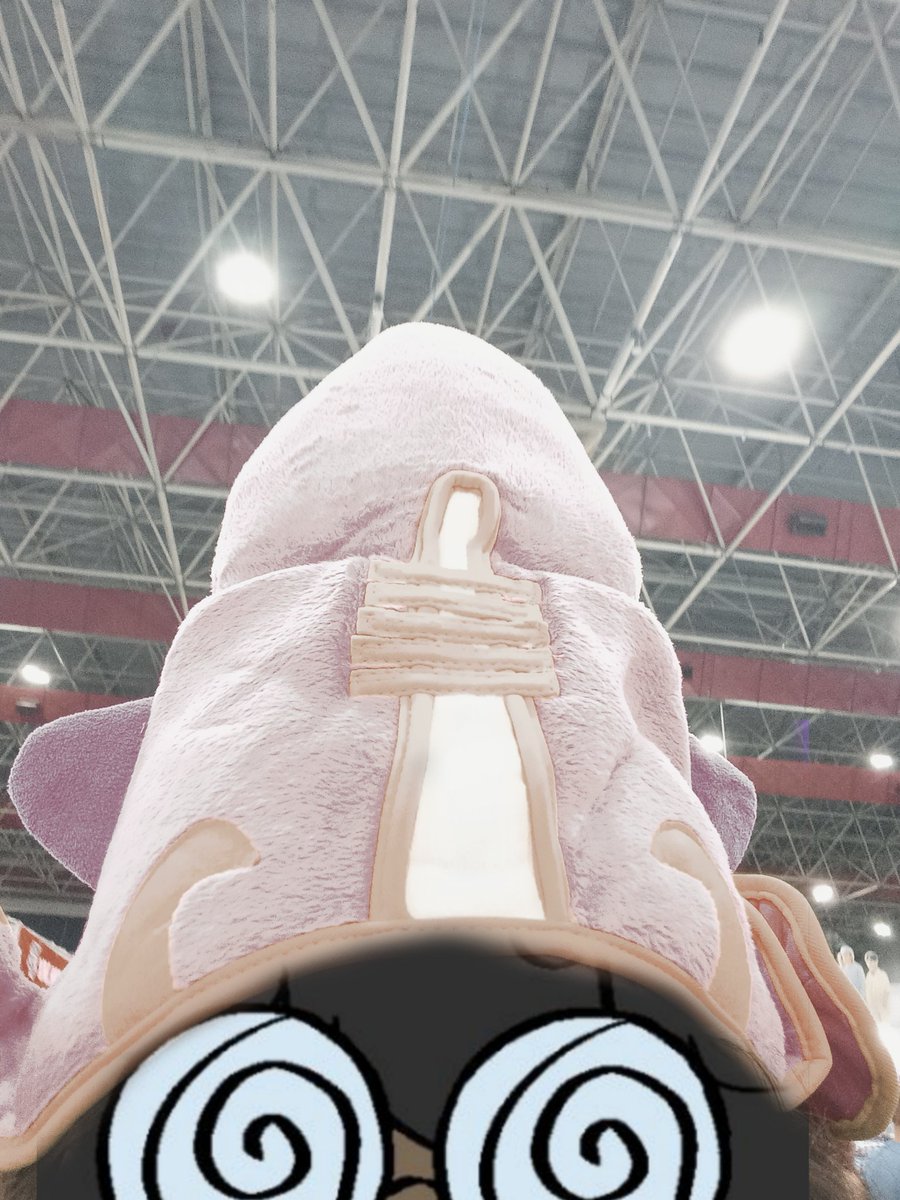 warull4by's tweet image. Sigo aquí 🫠 hace calor