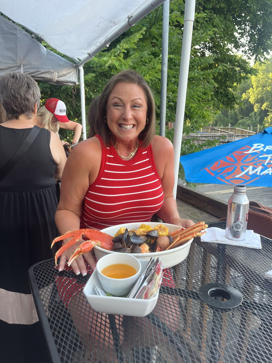 yourfirestarter's tweet image. Have you ever seen a happier person to eat a seafood boil?!?
