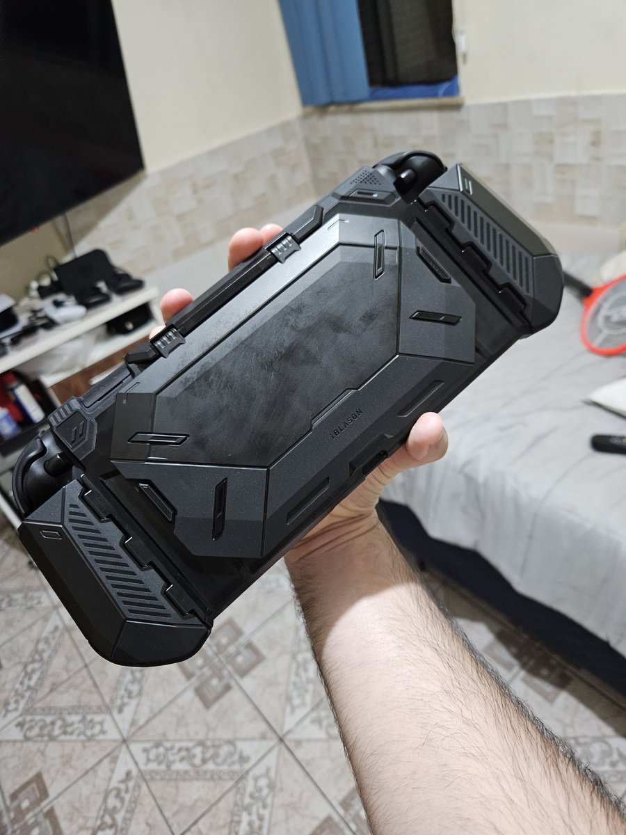 lucas_mleal's tweet image. Noitinha com o brabo, agora equipado com case da i-blason, adorando esse aparelho
#NintendoSwitch2
Após aproveitar as promoções do @danielreen