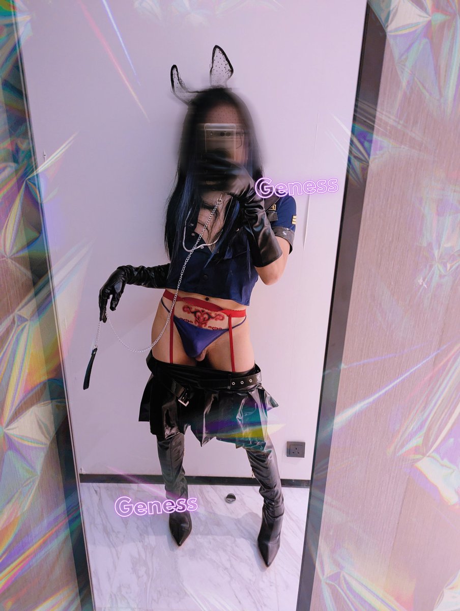 Oops凸起了🍆

#仙女棒 #吃嗎 #ladycock #男の娘