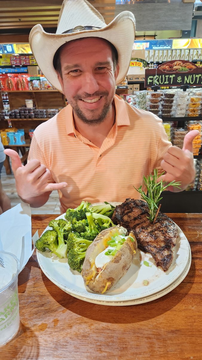 j6tour's tweet photo. Ho big or go home. #seedtotable https://t.co/dNiThfNfSO