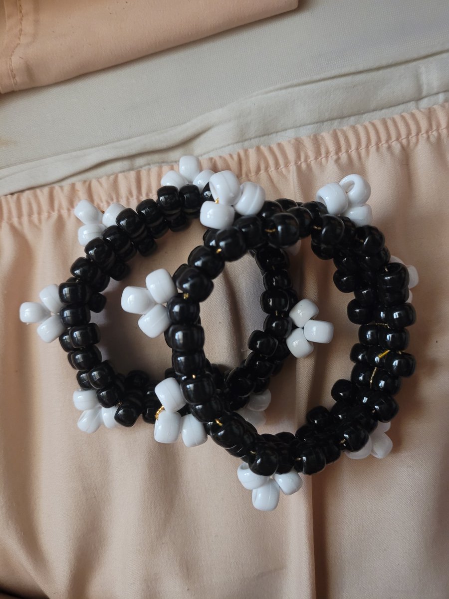 sosweetxoxo_'s tweet photo. SPIKE CUFFS!! 

ima start posting my kandi here :3

[ #kandi #bracelet #yeahidk ] https://t.co/jGKos6sQme