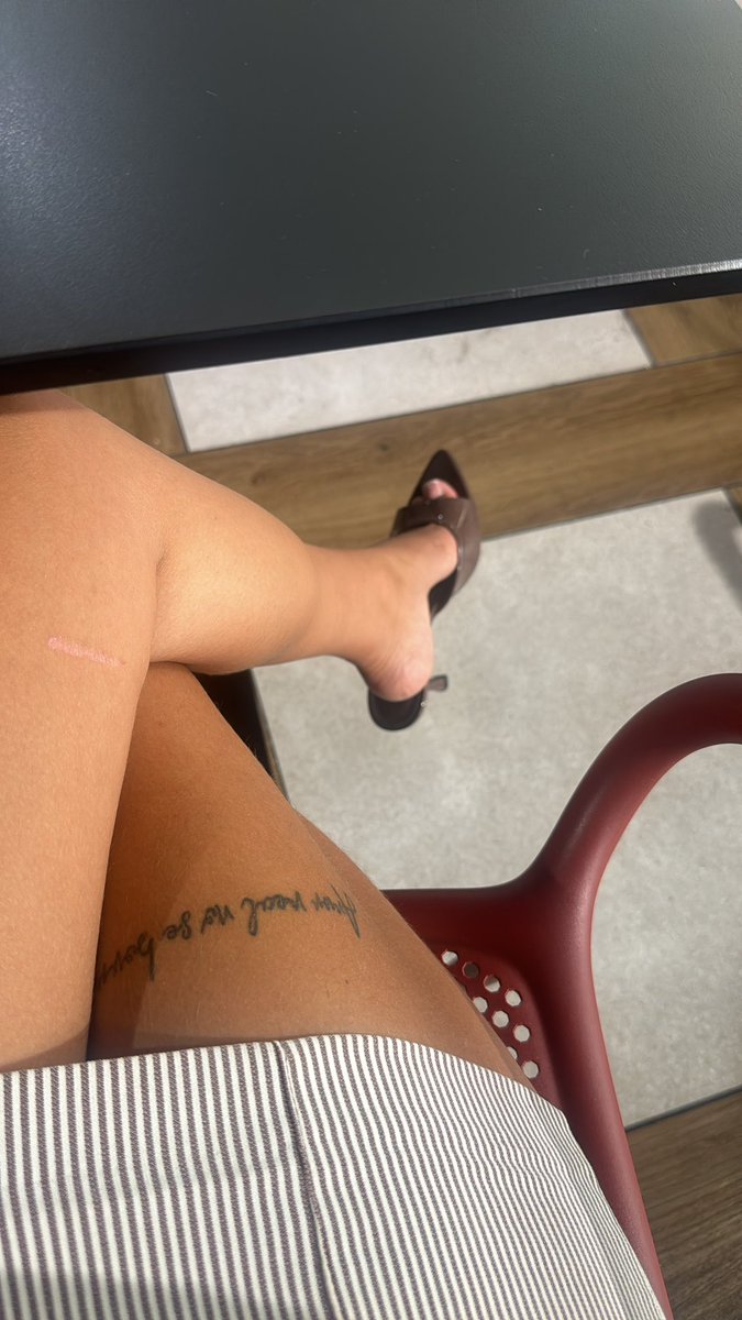 Tú pagas y yo me río de ti..