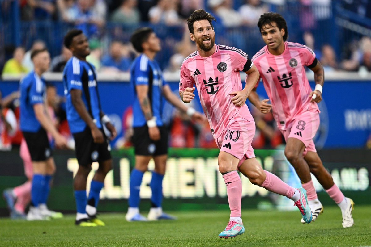 🐐 Lionel Messi scores a brace and provides an assist against vs. Montreal, as Inter Miami is leading Montreal 4-1 is now his;

⚽️ 18th goal of the 2024/2025 season
⚽️ 52nd Inter Miami goal
⚽️ 756th all time club goal
⚽️ 868th senior career goal

🎯 7th assist in 2025
🎯 25th
