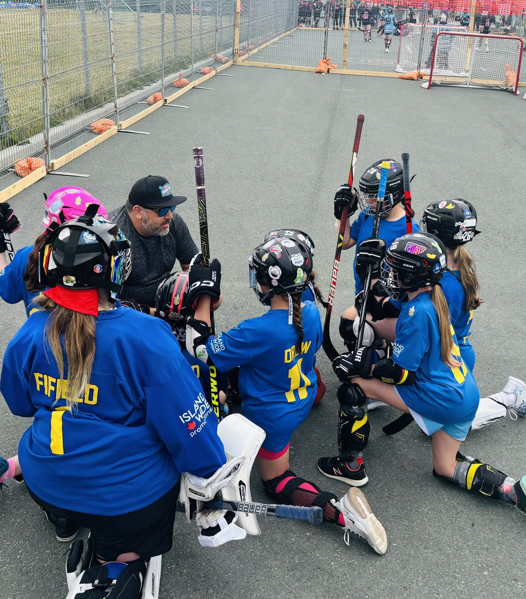 KaylaEvansNL's tweet photo. @MaggieConnors9 These super-fans won all their games today at Sam’s Jam Memorial Ball Hockey Tournament! Placed first today &amp; can’t wait for playoffs tomorrow! https://t.co/TYUiaelFAS