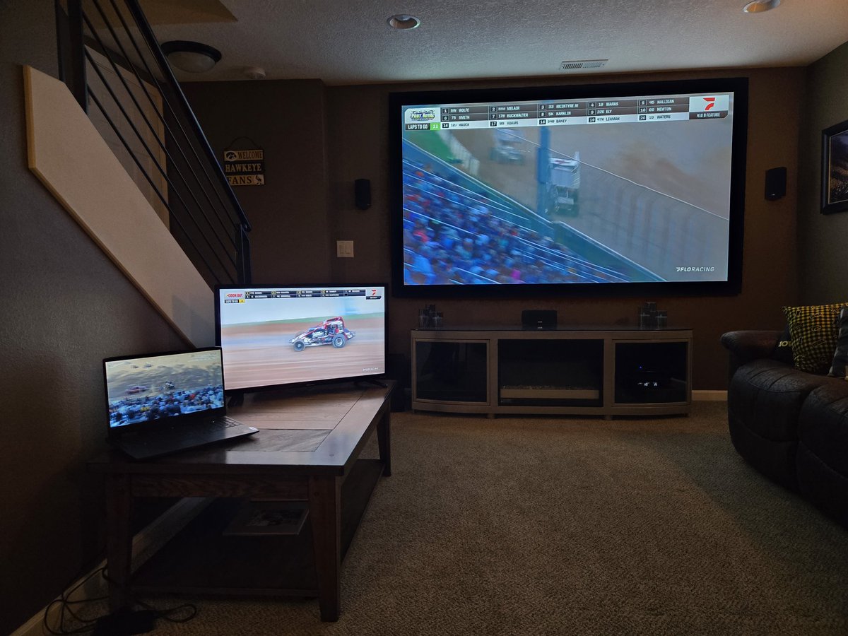 ZBusHouseGang's tweet image. Knoxville rained out, garage beers rained out, deck beers rained out. @sprintRN and me, not rained out.
