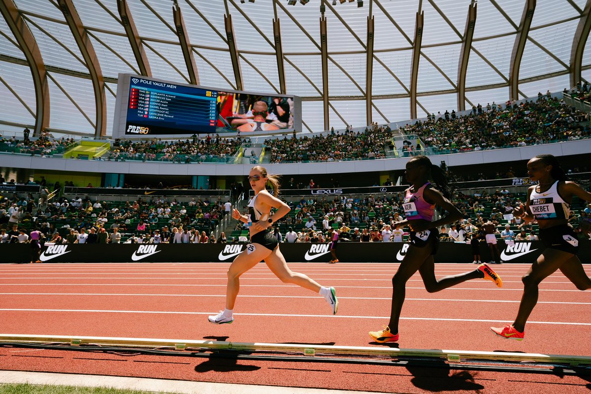 OregonTF's tweet image. It’s safe to say that Beni Balazs and Klaudia Kazimierska are the two greatest pacers in Diamond League history.