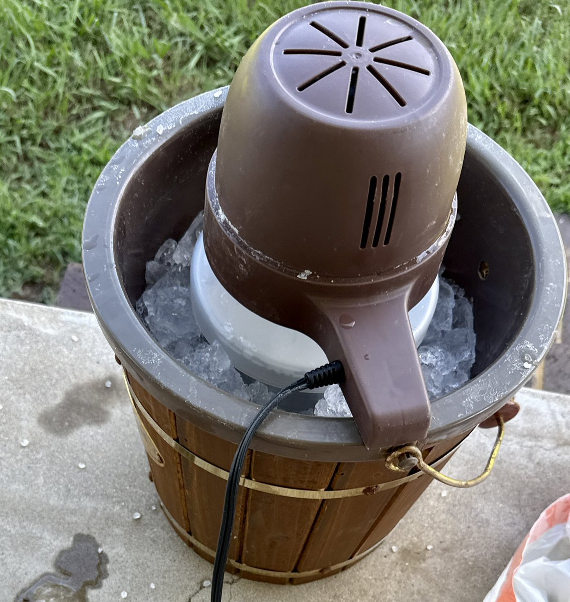 Mountains were beautiful, mudholes deep, June bugs flown on a string, and more than one bucket of ice cream disappeared. This Annual July 4th Chitwood Family Hillbilly Hoedown was one of the best!