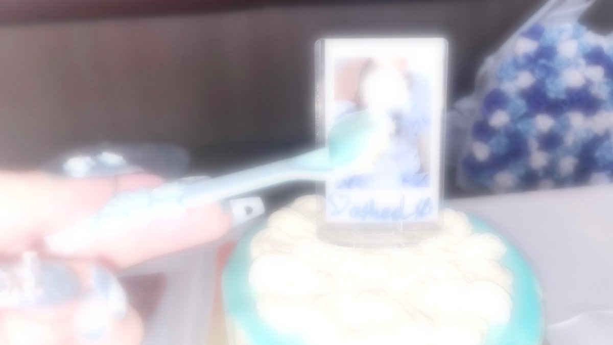 りひと tweet media