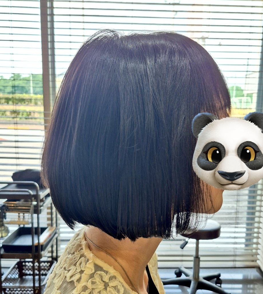 ㊗️ようやく…ようやく…ウィッグ卒業しましたーーー！！㊗️🎉🎉🎉

ここまで長かった😭
特に前髪がうっすくてなかなか卒業できなかったけど今日思いきって卒業！

これからも元気な髪の毛生えてきておくれ