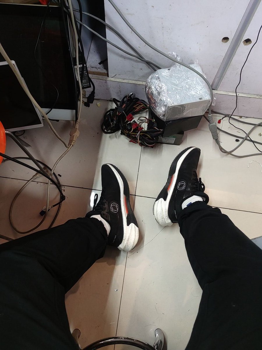 不想上班...
活的越来越像个NPC