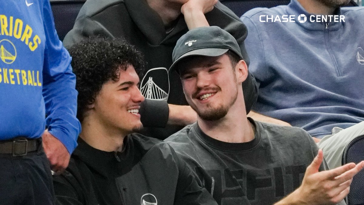 ChaseCenter's tweet photo. Dubs 🤝 Summer Dubs 

@CarMax || California Classic https://t.co/u2eYd1xEBh