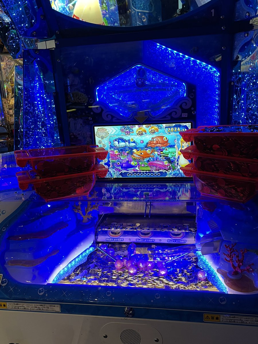 suefps's tweet photo. 海物語ツアーズ
JP→SJP→JP
の3連続JP人類初じゃね、知らんけど https://t.co/d5W3HOMICm