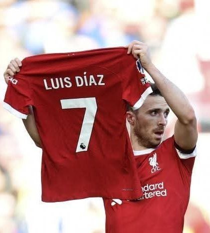 La celebración de Diogo Jota dedicada a Luis Díaz.