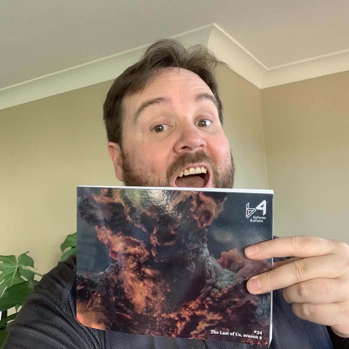 Recently released is issue #34 of befores &amp; afters on #thelastofus with an <a href="/ILPVFX/">ILPVFX</a> VFX bloater VFX shot on the cover!

Inside, go in-depth on the practical, special &amp; visual effects of s2 of HBO's 'The Last of Us'.

Subscribe to the DIGITAL EDITION here:

patreon.com/c/beforesandaf…