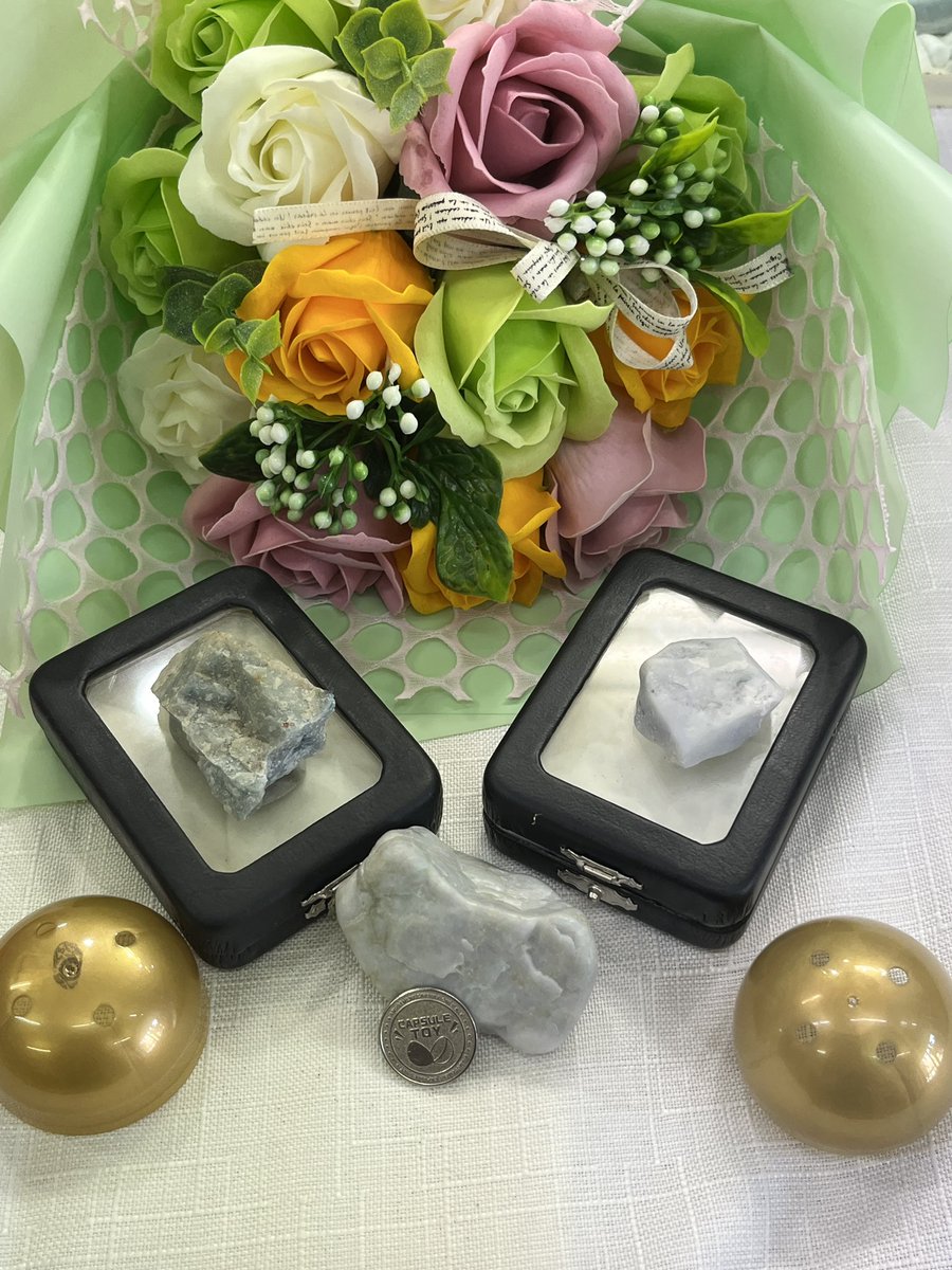 stonehouse0115's tweet image. 只今より本日限定
6周年祭特別イベント開催❗️
6万円福袋を数量限定で販売します✨
入りコン青翡翠&妖精ラベンダー&
ガチャコイン確定福袋✨
更に天然翡翠が入ってこの値段❗️
めっちゃお得です✨🉐
見たら石ころ家へGO❗️
無くなり次第終了となります😊
#石ころ家
#糸魚川翡翠