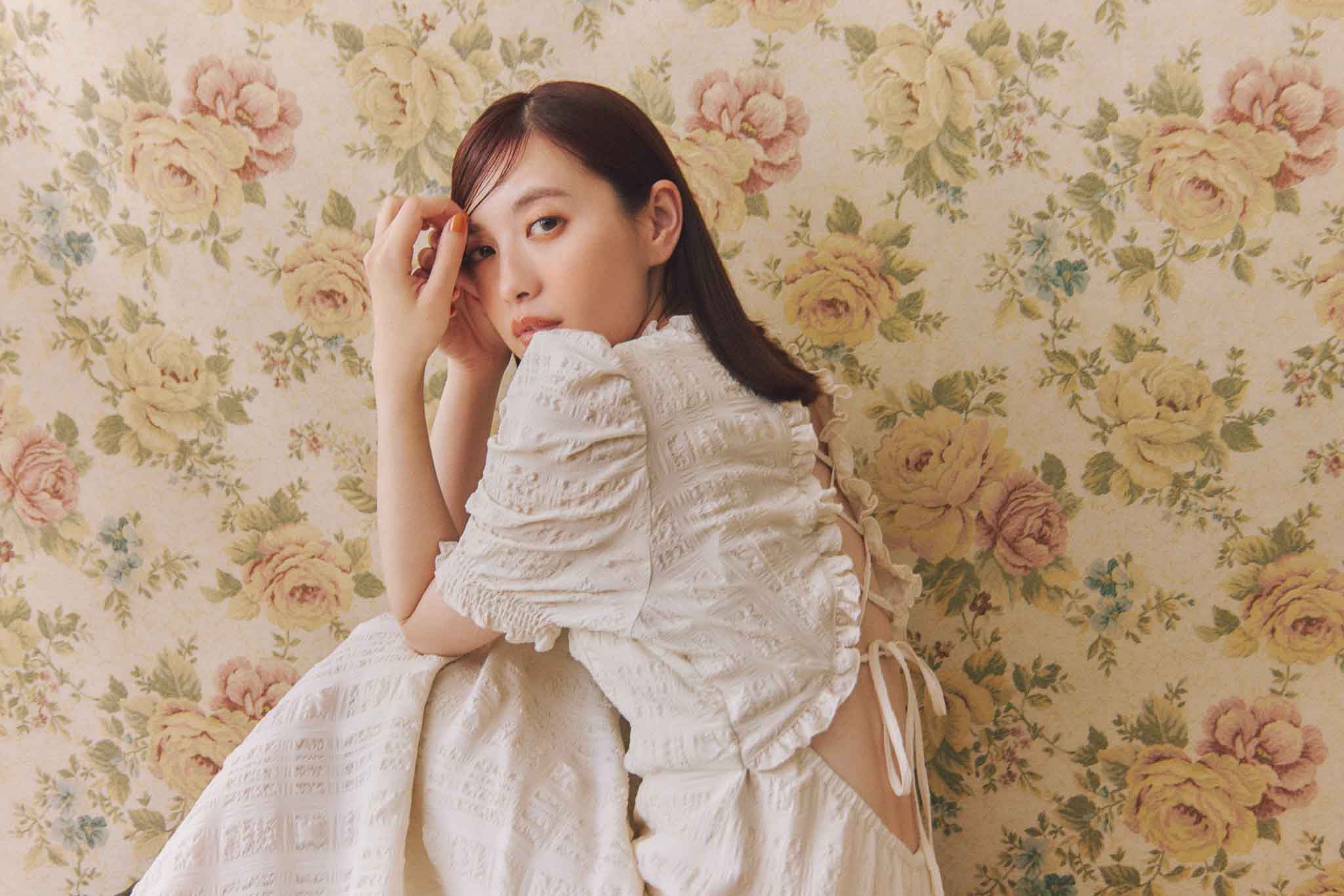 n様✮即完売✮超美品✮COCO DEAL 配色グラフィックひまわり刺繍スウェット n様✮即完売✮超美品✮COCO DEAL 配色グラフィックひまわり刺繍