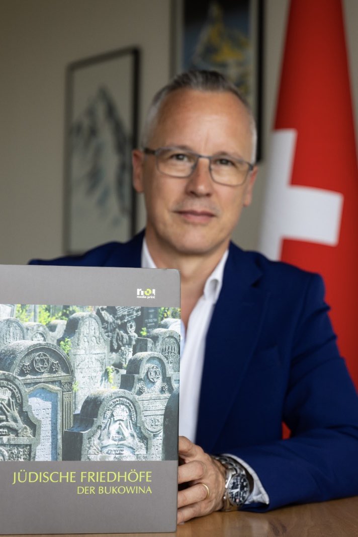 SwissAmbIL's tweet image. In-depth conversation with @Mishpacha_M on my mandate, goals, work and impact as the Swiss Ambassador to Israel and my research and publications on Eastern European Jewish heritage and Hasidism.
Thanks to Ariel Ochana for the pictures.