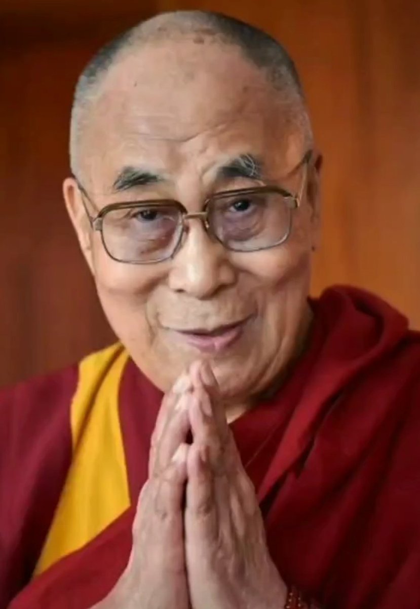 padma lhamo པད་མ་ལྷ་མོ། پدما لہمو (@padmalhamol) on Twitter photo ༸སྐྱབས་མགོན་ཐམས་ཅད་མཁྱེན་ཅིང་་སྙིང་རྗེ་་ཆེན་པོ་མཆོག་གི་སྐུའི་འཁྲུངས་སྐར་༩༠་པར་བཀྲིས་བདེ་ལེགས་གྲངས་མེད་ཞུ།
Happy 90 birthday your Holiness <a href="/DalaiLama/">Dalai Lama</a> 💐🙏🏻
#compassion #DalaiLamabirthday ༸སྐྱབས་མགོན་ཐམས་ཅད་མཁྱེན་ཅིང་་སྙིང་རྗེ་་ཆེན་པོ་མཆོག་གི་སྐུའི་འཁྲུངས་སྐར་༩༠་པར་བཀྲིས་བདེ་ལེགས་གྲངས་མེད་ཞུ།
Happy 90 birthday your Holiness <a href="/DalaiLama/">Dalai Lama</a> 💐🙏🏻
#compassion #DalaiLamabirthday