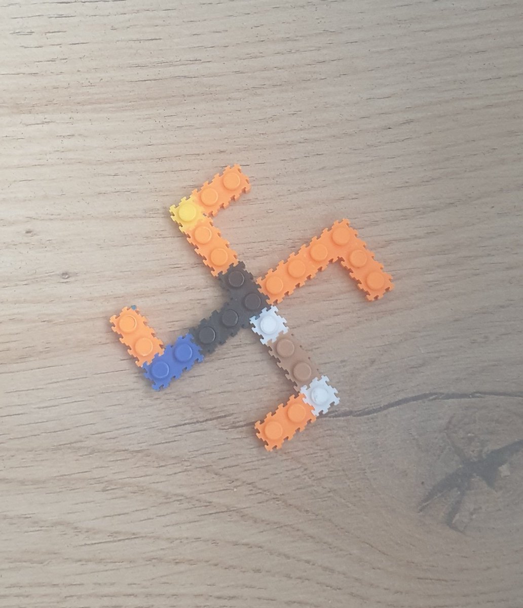 Бага хүү урлаад гэртээ орхиод явжээ... 1 ийг бодож 2 ыг тунгаасан л байх даа 🤔