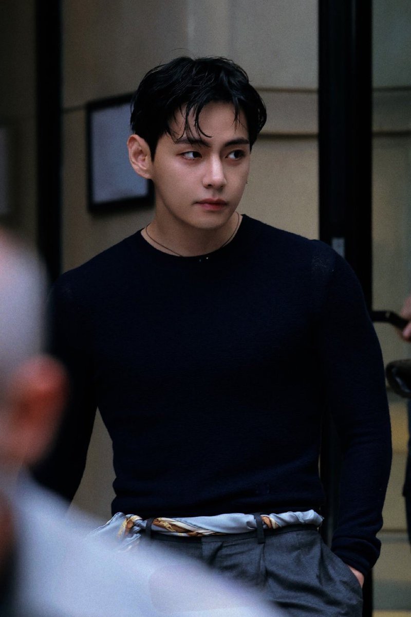 Stay Calm and Project all your Love, Dedication to our Tae. 
Listen to WINTER AHEAD and Shazam. It will help you to maintain yourself.
#TAEHYUNGxCELINE
#CelineBoyV
#VxCELINE
#TAEHYUNGINPARIS