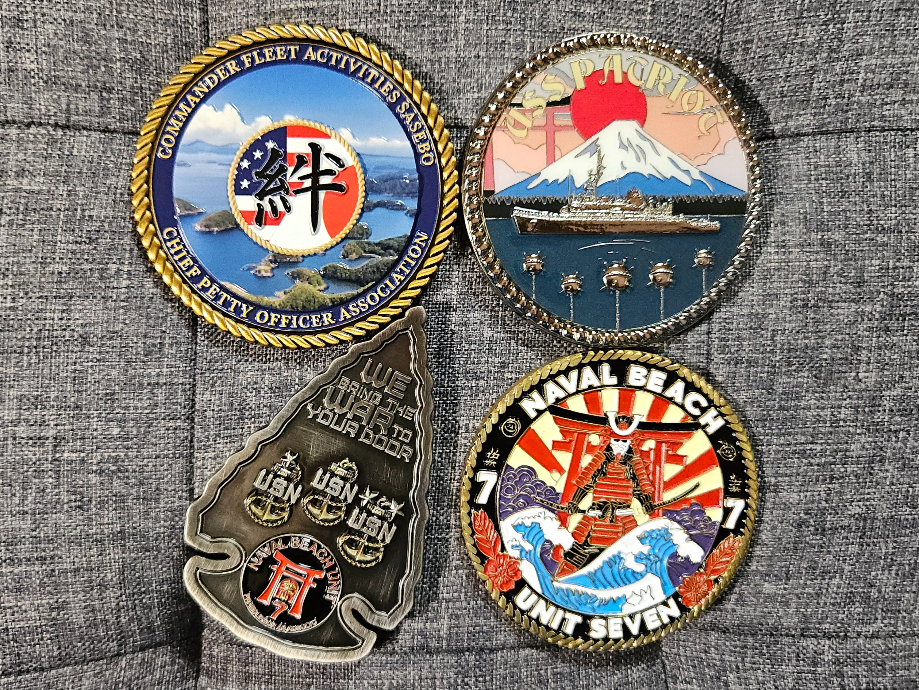 米軍基地放出品 チャレンジコイン 8枚セット