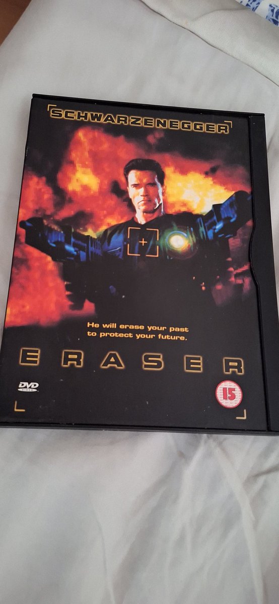 davefilmfan1's tweet image. For the first time in ages, I had a double bill last night. Both #snapcase #PhysicalMedia forgot how good both films were. I liked the onelines in Eraser.